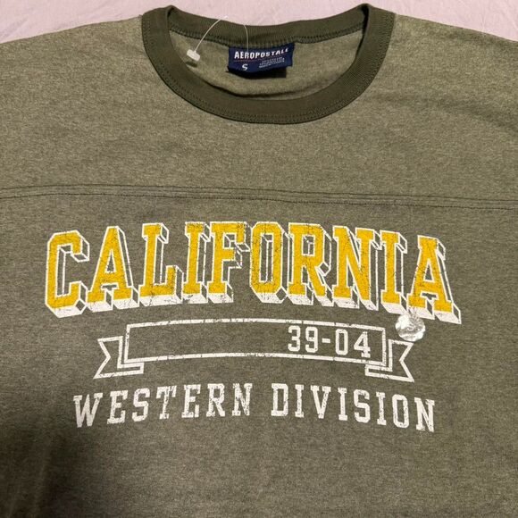 Aeropostale Men's Green and Khaki T-shirt Size S - Picture 2 of 7